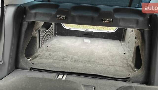 Черный Мерседес Е-Класс, объемом двигателя 2.2 л и пробегом 325 тыс. км за 9900 $, фото 49 на Automoto.ua