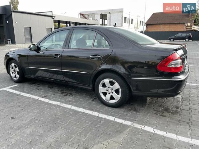 Чорний Мерседес Е-Клас, об'ємом двигуна 3 л та пробігом 183 тис. км за 9300 $, фото 5 на Automoto.ua