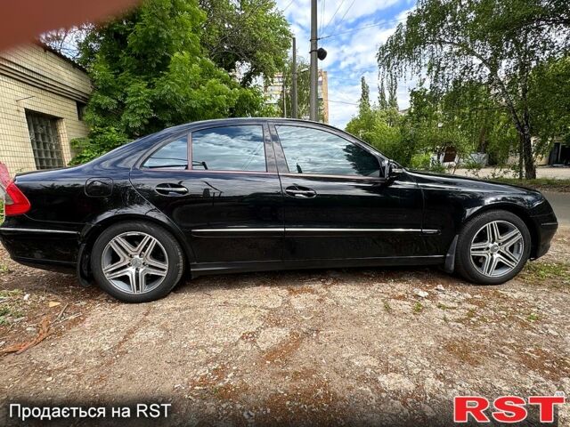 Чорний Мерседес Е-Клас, об'ємом двигуна 1.8 л та пробігом 390 тис. км за 7000 $, фото 1 на Automoto.ua
