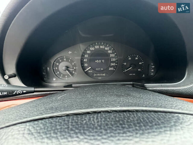 Черный Мерседес Е-Класс, объемом двигателя 2.2 л и пробегом 317 тыс. км за 6700 $, фото 21 на Automoto.ua