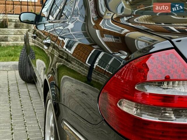 Черный Мерседес Е-Класс, объемом двигателя 2.1 л и пробегом 221 тыс. км за 7800 $, фото 46 на Automoto.ua