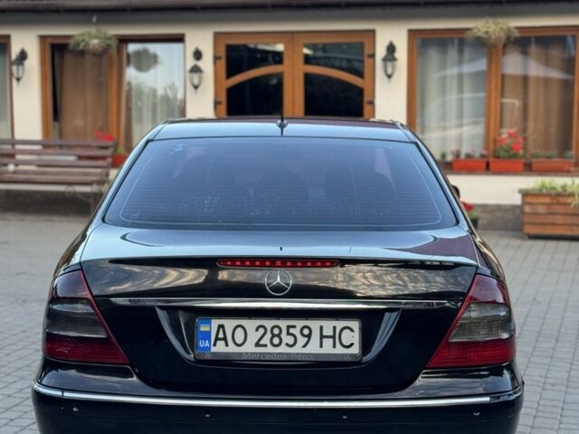 Черный Мерседес Е-Класс, объемом двигателя 2.1 л и пробегом 380 тыс. км за 6700 $, фото 8 на Automoto.ua