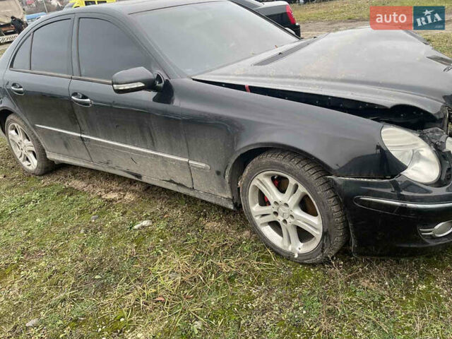 Чорний Мерседес Е-Клас, об'ємом двигуна 2.99 л та пробігом 374 тис. км за 4700 $, фото 2 на Automoto.ua