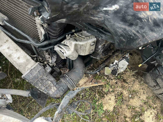 Чорний Мерседес Е-Клас, об'ємом двигуна 2.99 л та пробігом 374 тис. км за 4700 $, фото 13 на Automoto.ua