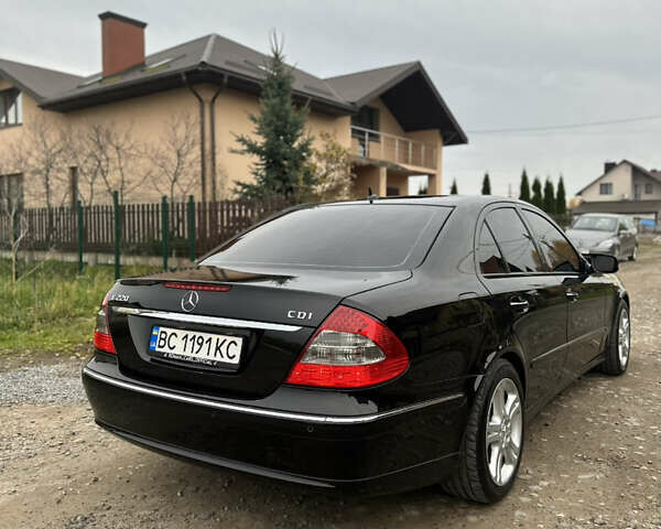 Черный Мерседес Е-Класс, объемом двигателя 2.15 л и пробегом 260 тыс. км за 11777 $, фото 11 на Automoto.ua