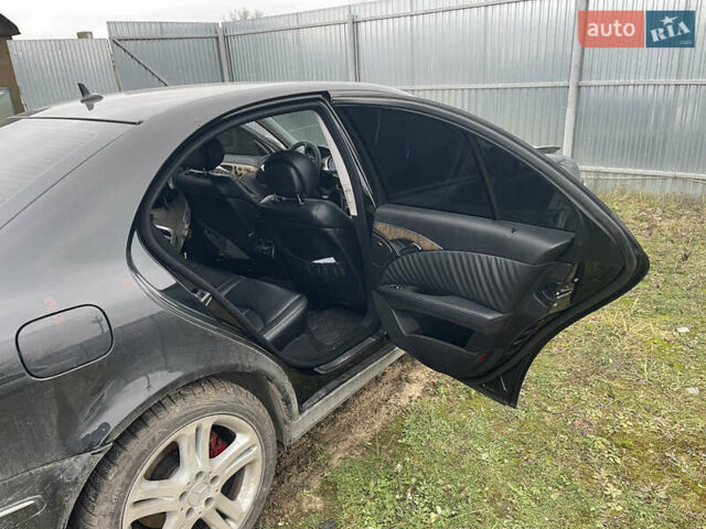 Чорний Мерседес Е-Клас, об'ємом двигуна 2.99 л та пробігом 374 тис. км за 4700 $, фото 20 на Automoto.ua