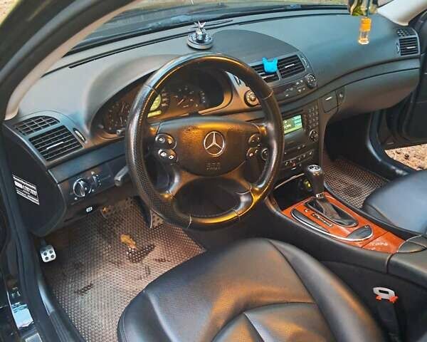 Мерседес Е-Класс 2007 в Маневичах на Automoto.ua Черный Мерседес Е-Класс, объемом двигателя 2.2 л и пробегом 340 тыс. км за 8650 $, фото 17 на Automoto.ua