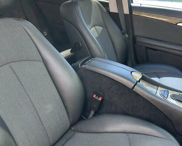 Мерседес Е-Клас 2007 у Ковель на Automoto.ua Чорний Мерседес Е-Клас, об'ємом двигуна 3 л та пробігом 340 тис. км за 8800 $, фото 10 на Automoto.ua