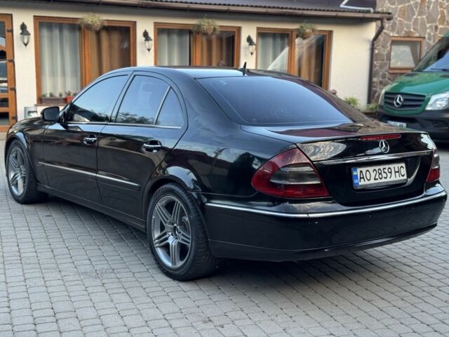 Черный Мерседес Е-Класс, объемом двигателя 2.1 л и пробегом 380 тыс. км за 6700 $, фото 5 на Automoto.ua