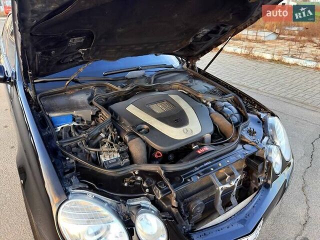 Черный Мерседес Е-Класс, объемом двигателя 3.5 л и пробегом 236 тыс. км за 10000 $, фото 16 на Automoto.ua