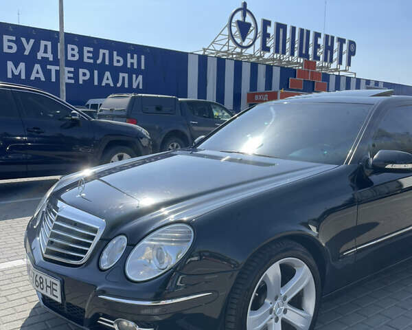Черный Мерседес Е-Класс, объемом двигателя 3 л и пробегом 344 тыс. км за 9800 $, фото 16 на Automoto.ua