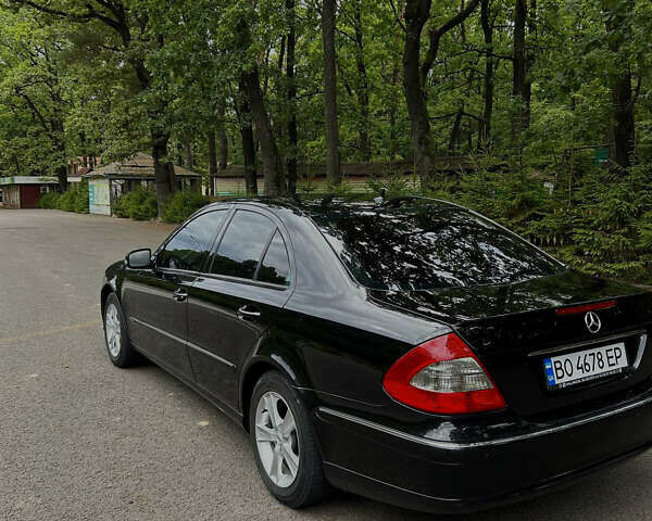 Черный Мерседес Е-Класс, объемом двигателя 2.2 л и пробегом 425 тыс. км за 9100 $, фото 5 на Automoto.ua