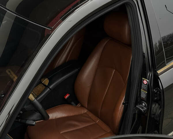 Черный Мерседес Е-Класс, объемом двигателя 3 л и пробегом 384 тыс. км за 9500 $, фото 15 на Automoto.ua