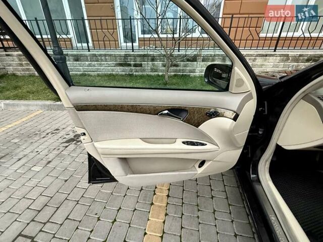 Черный Мерседес Е-Класс, объемом двигателя 2.1 л и пробегом 221 тыс. км за 7800 $, фото 17 на Automoto.ua