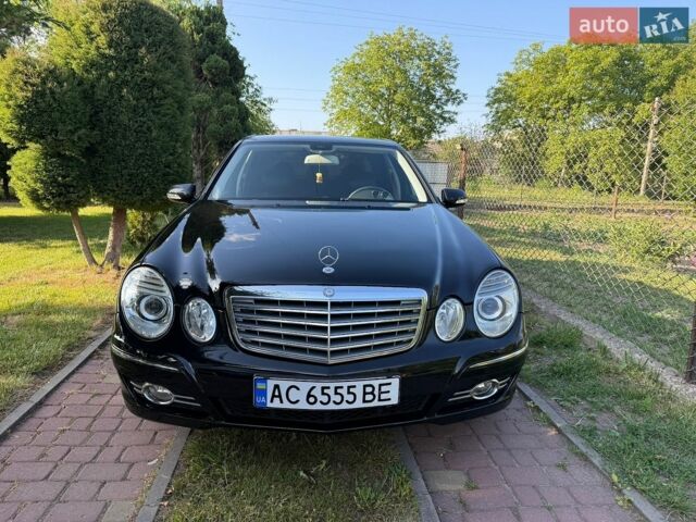 Чорний Мерседес Е-Клас, об'ємом двигуна 2.2 л та пробігом 280 тис. км за 9900 $, фото 9 на Automoto.ua