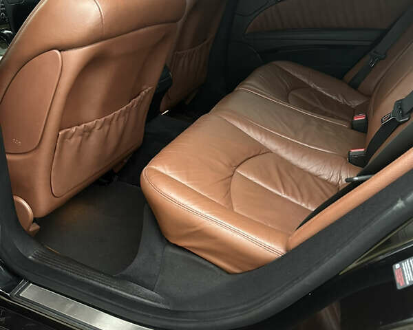 Черный Мерседес Е-Класс, объемом двигателя 2.15 л и пробегом 260 тыс. км за 11777 $, фото 25 на Automoto.ua