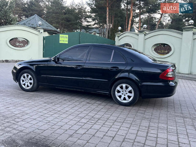 Черный Мерседес Е-Класс, объемом двигателя 2.2 л и пробегом 317 тыс. км за 6700 $, фото 7 на Automoto.ua