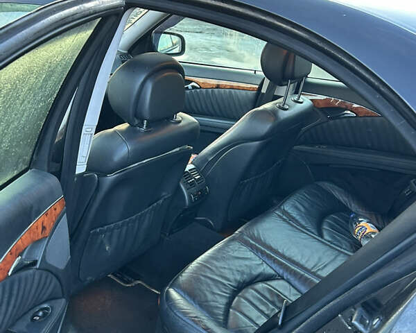 Чорний Мерседес Е-Клас, об'ємом двигуна 3 л та пробігом 370 тис. км за 5527 $, фото 4 на Automoto.ua