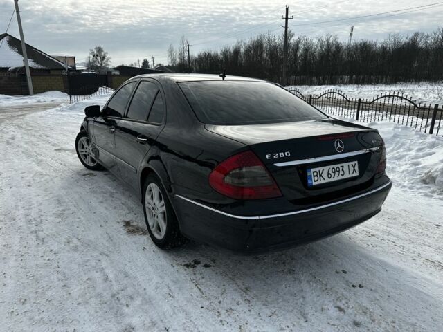 Черный Мерседес Е-Класс, объемом двигателя 3 л и пробегом 340 тыс. км за 8500 $, фото 3 на Automoto.ua