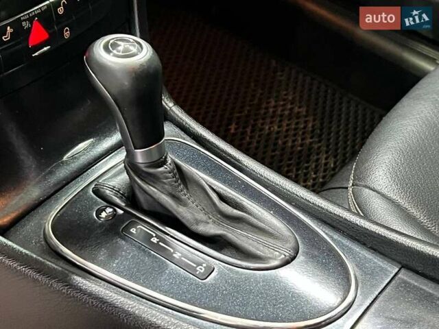 Чорний Мерседес Е-Клас, об'ємом двигуна 1.8 л та пробігом 277 тис. км за 7400 $, фото 11 на Automoto.ua