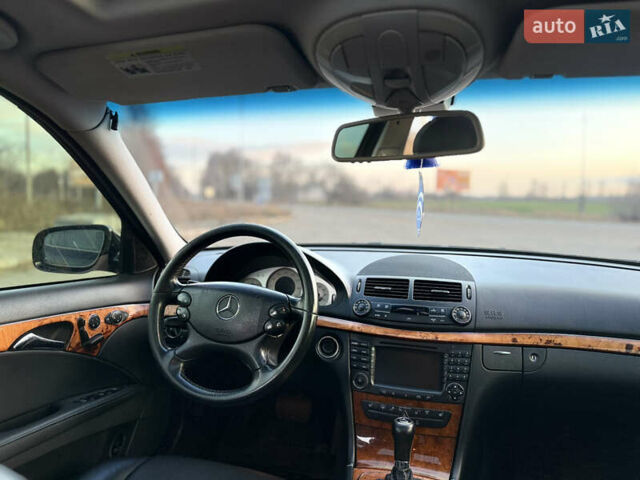 Чорний Мерседес Е-Клас, об'ємом двигуна 3.5 л та пробігом 216 тис. км за 8500 $, фото 19 на Automoto.ua