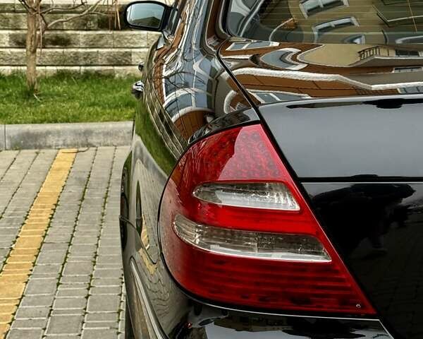 Черный Мерседес Е-Класс, объемом двигателя 2.1 л и пробегом 221 тыс. км за 7800 $, фото 50 на Automoto.ua