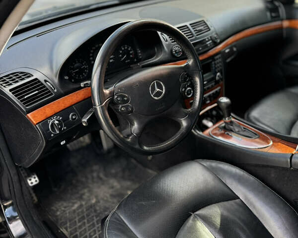 Мерседес Е-Клас 2007 у Івано-Франківську на Automoto.ua Чорний Мерседес Е-Клас, об'ємом двигуна 3 л та пробігом 309 тис. км за 6300 $, фото 14 на Automoto.ua