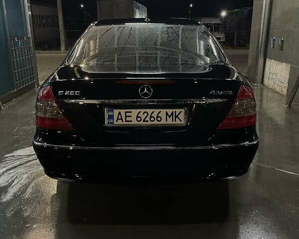 Черный Мерседес Е-Класс, объемом двигателя 3 л и пробегом 201 тыс. км за 7999 $, фото 4 на Automoto.ua