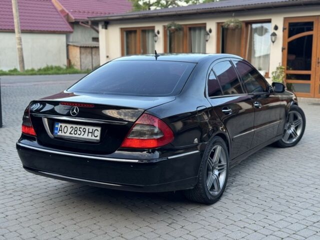 Черный Мерседес Е-Класс, объемом двигателя 2.1 л и пробегом 380 тыс. км за 6700 $, фото 1 на Automoto.ua