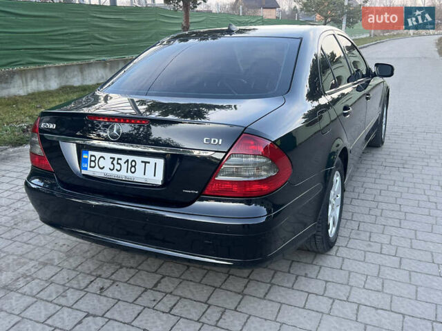 Черный Мерседес Е-Класс, объемом двигателя 2.2 л и пробегом 317 тыс. км за 6700 $, фото 10 на Automoto.ua