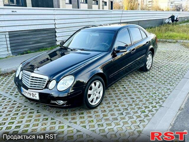 Чорний Мерседес Е-Клас, об'ємом двигуна 2.1 л та пробігом 0 тис. км за 7500 $, фото 1 на Automoto.ua