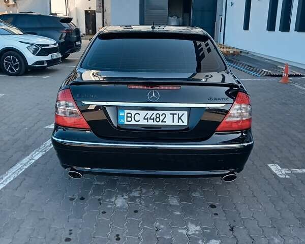 Чорний Мерседес Е-Клас, об'ємом двигуна 3 л та пробігом 263 тис. км за 9700 $, фото 2 на Automoto.ua