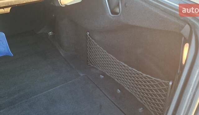 Чорний Мерседес Е-Клас, об'ємом двигуна 2.15 л та пробігом 263 тис. км за 9999 $, фото 30 на Automoto.ua