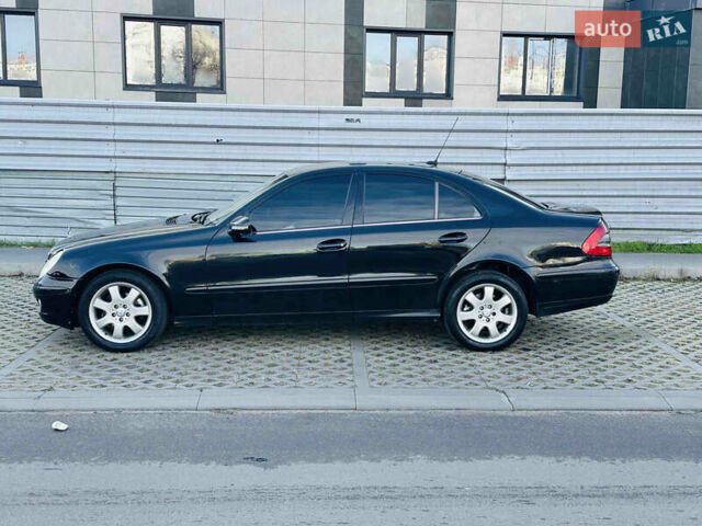 Черный Мерседес Е-Класс, объемом двигателя 2.15 л и пробегом 470 тыс. км за 7999 $, фото 7 на Automoto.ua