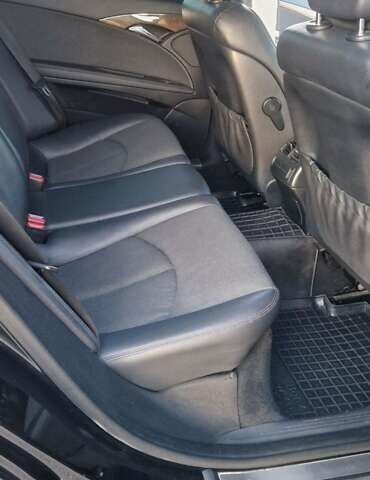 Чорний Мерседес Е-Клас, об'ємом двигуна 2.15 л та пробігом 263 тис. км за 9999 $, фото 17 на Automoto.ua