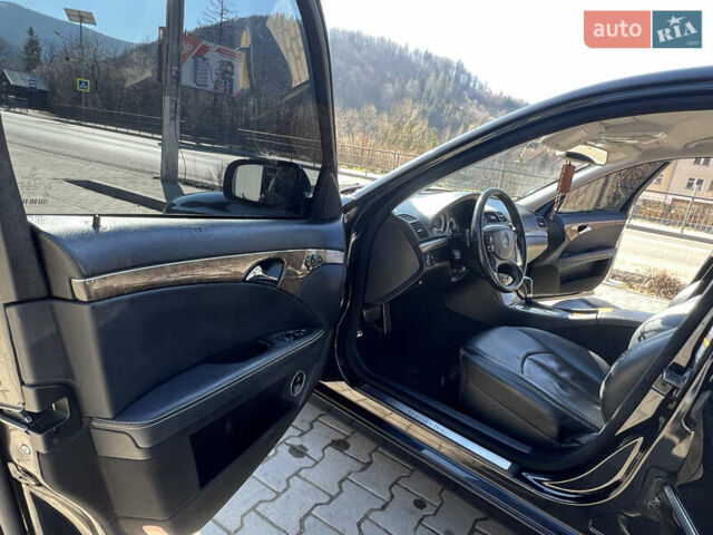 Чорний Мерседес Е-Клас, об'ємом двигуна 3 л та пробігом 380 тис. км за 10600 $, фото 33 на Automoto.ua