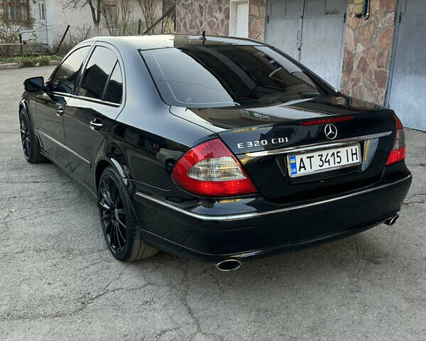 Чорний Мерседес Е-Клас, об'ємом двигуна 3 л та пробігом 380 тис. км за 10600 $, фото 21 на Automoto.ua