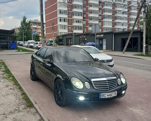 Чорний Мерседес Е-Клас, об'ємом двигуна 3 л та пробігом 263 тис. км за 9700 $, фото 13 на Automoto.ua