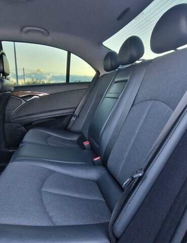 Чорний Мерседес Е-Клас, об'ємом двигуна 2.15 л та пробігом 263 тис. км за 9999 $, фото 21 на Automoto.ua