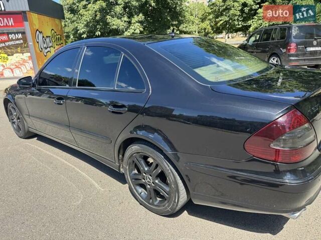 Чорний Мерседес Е-Клас, об'ємом двигуна 3.5 л та пробігом 312 тис. км за 6950 $, фото 8 на Automoto.ua