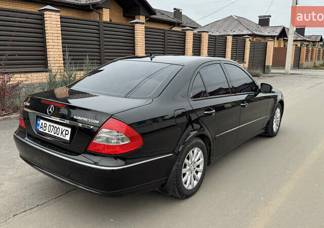 Чорний Мерседес Е-Клас, об'ємом двигуна 1.8 л та пробігом 125 тис. км за 10000 $, фото 3 на Automoto.ua