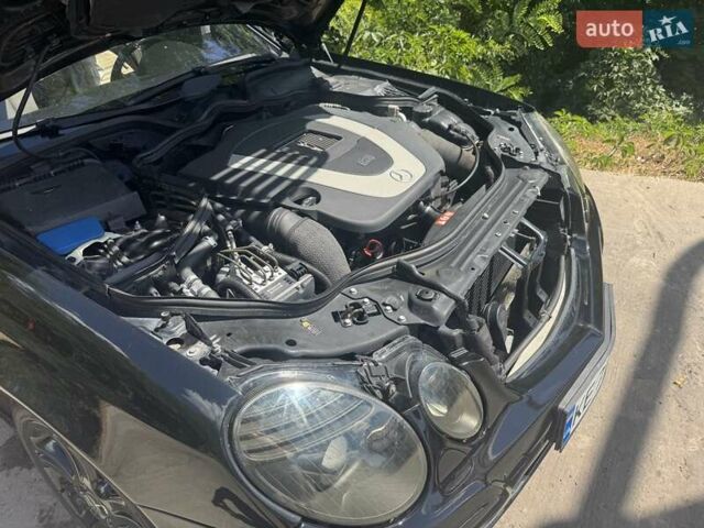 Черный Мерседес Е-Класс, объемом двигателя 3.5 л и пробегом 312 тыс. км за 8400 $, фото 27 на Automoto.ua
