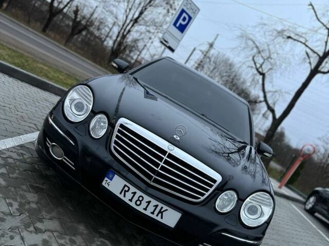 Черный Мерседес Е-Класс, объемом двигателя 2.1 л и пробегом 323 тыс. км за 7800 $, фото 2 на Automoto.ua