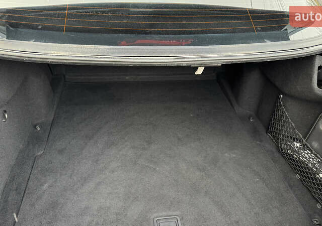 Чорний Мерседес Е-Клас, об'ємом двигуна 1.8 л та пробігом 125 тис. км за 10000 $, фото 14 на Automoto.ua