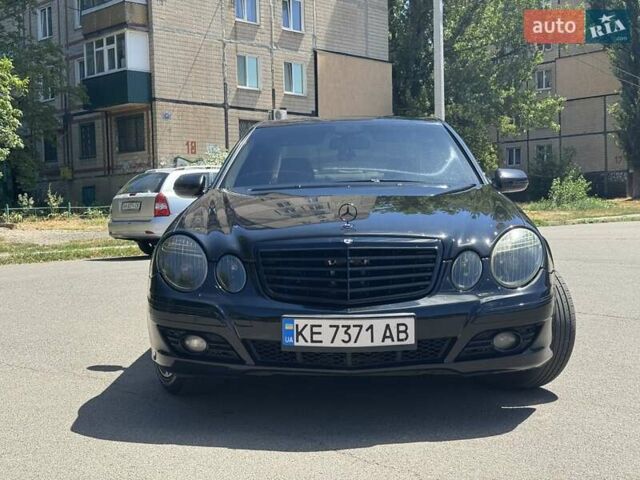 Черный Мерседес Е-Класс, объемом двигателя 3.5 л и пробегом 312 тыс. км за 8400 $, фото 2 на Automoto.ua