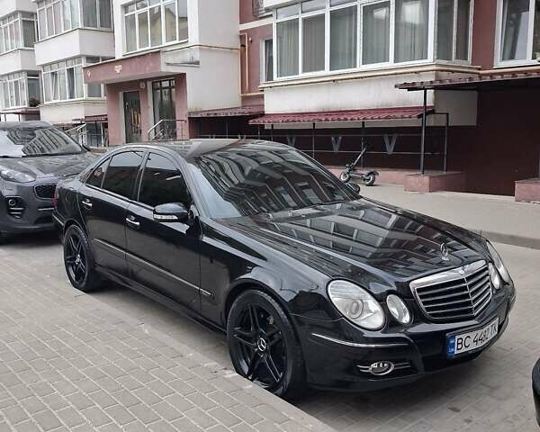 Чорний Мерседес Е-Клас, об'ємом двигуна 3 л та пробігом 263 тис. км за 9700 $, фото 8 на Automoto.ua
