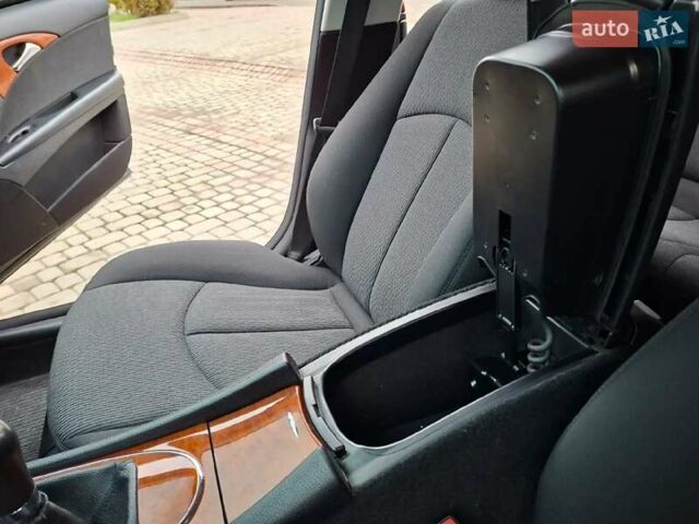 Чорний Мерседес Е-Клас, об'ємом двигуна 1.8 л та пробігом 340 тис. км за 8500 $, фото 22 на Automoto.ua