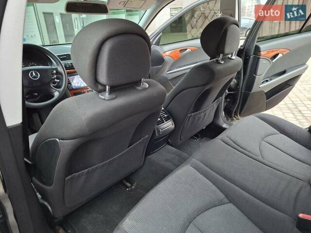 Чорний Мерседес Е-Клас, об'ємом двигуна 1.8 л та пробігом 340 тис. км за 8500 $, фото 13 на Automoto.ua