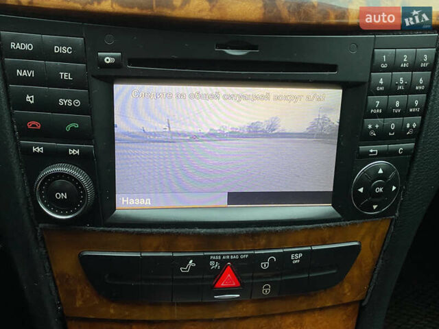 Черный Мерседес Е-Класс, объемом двигателя 2.2 л и пробегом 297 тыс. км за 8900 $, фото 27 на Automoto.ua