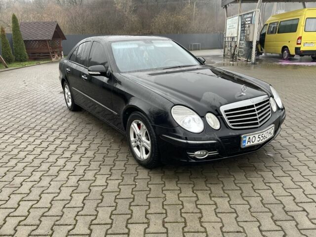 Черный Мерседес Е-Класс, объемом двигателя 2.1 л и пробегом 375 тыс. км за 8200 $, фото 1 на Automoto.ua